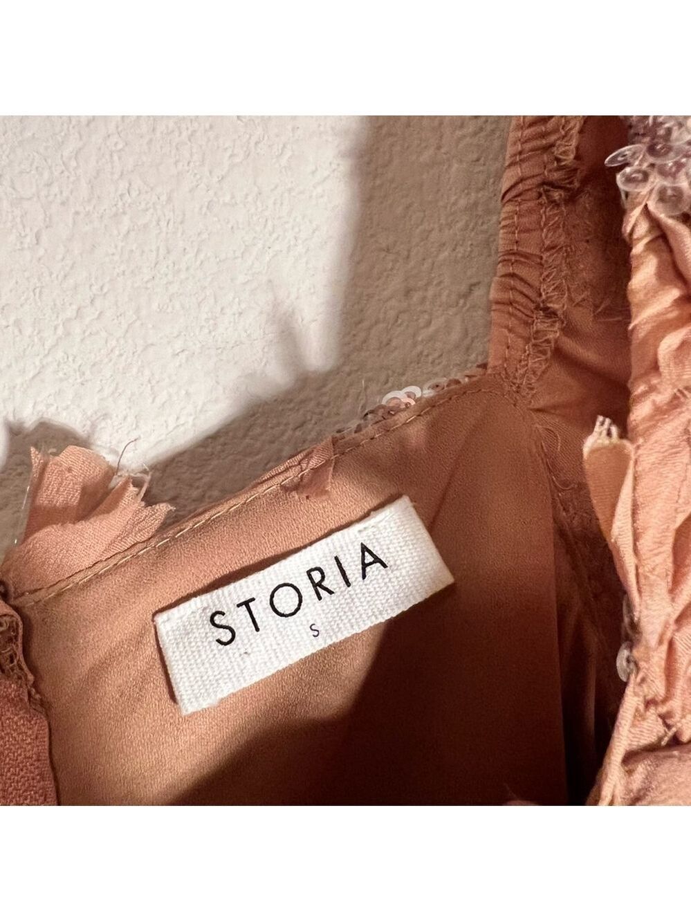 Storia Tan Floral Puff Sleeve Mini Dress - Picture 3 of 12